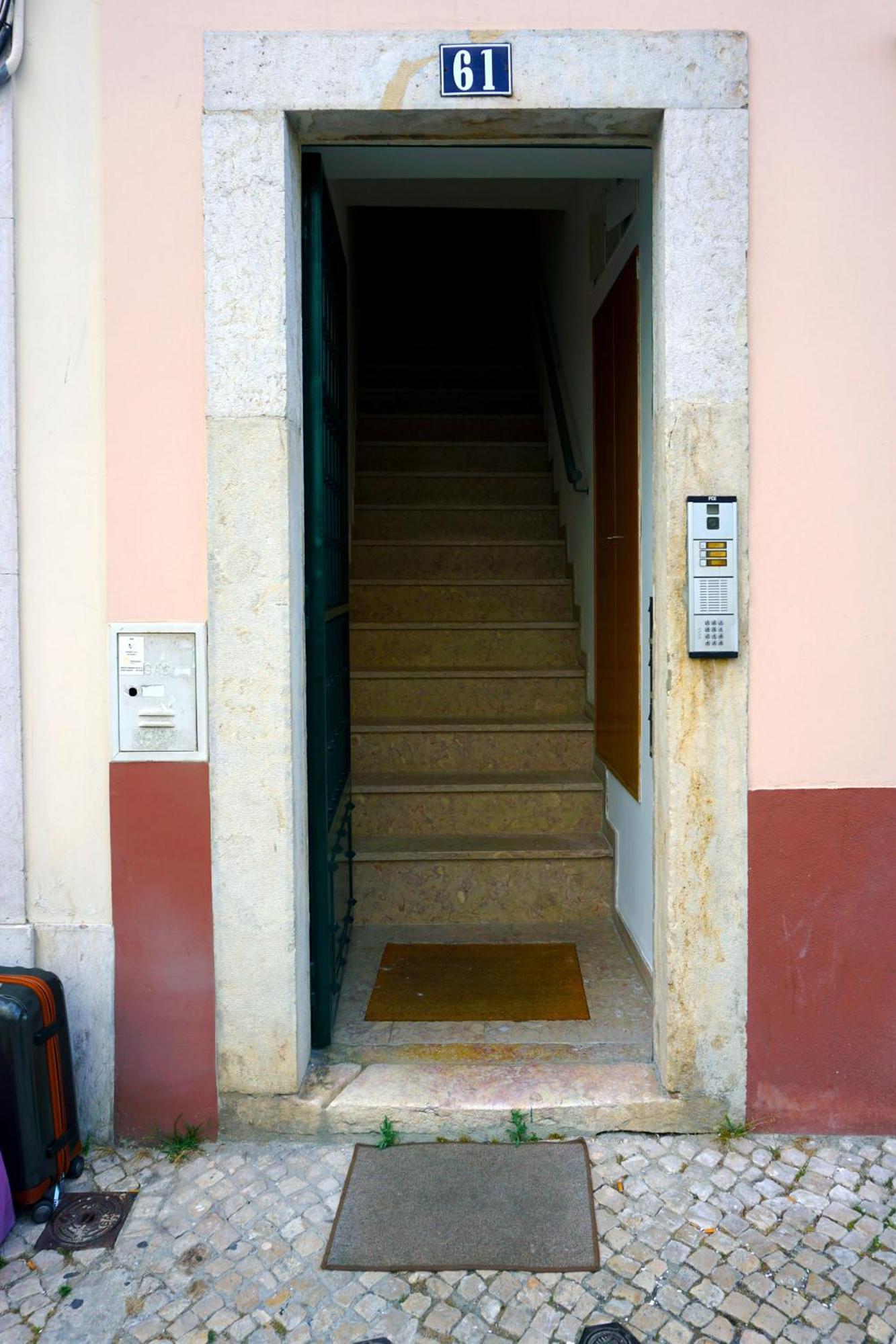 Sonel Investe Anjos Boutique Apartments By Get Your Stay Лісабон Екстер'єр фото